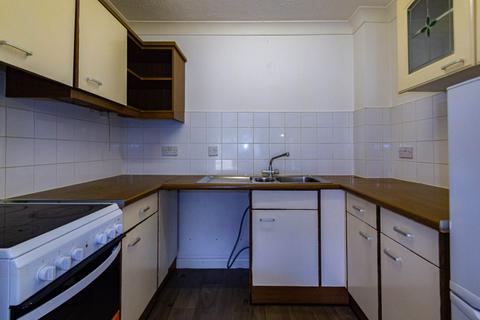 1 bedroom retirement property for sale, Martins Court, Southend On Sea