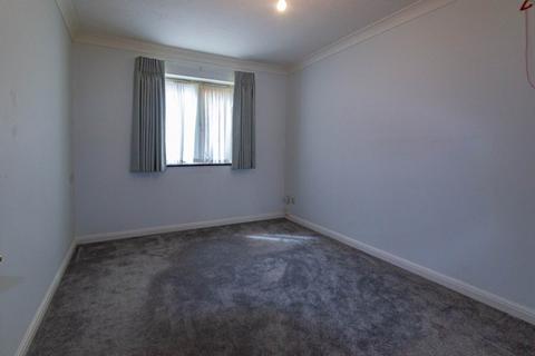 1 bedroom retirement property for sale, Martins Court, Southend On Sea