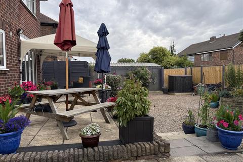 3 bedroom detached house for sale, Sunny Bank Road, Mirfield WF14