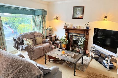 3 bedroom detached house for sale, Sunny Bank Road, Mirfield WF14