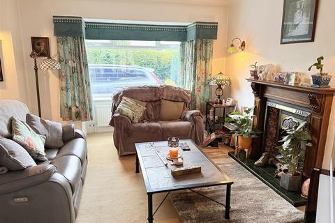 3 bedroom detached house for sale, Sunny Bank Road, Mirfield WF14