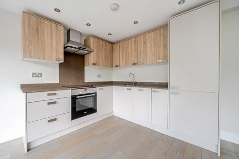 2 bedroom flat for sale, Furlong Road, Bourne End, SL8