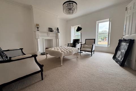 4 bedroom townhouse for sale, Aylesbury HP19