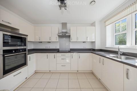 undefined, St Lukes Road, Maidenhead SL6