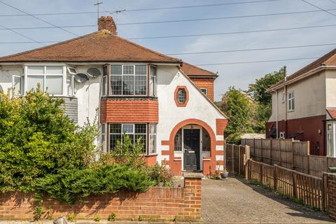 Brockenhurst Avenue, Worcester Park KT4