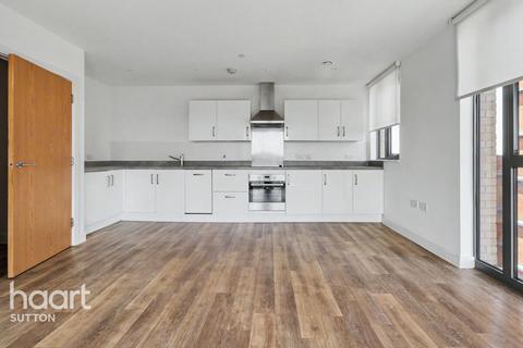 2 bedroom flat for sale, High Street, sutton