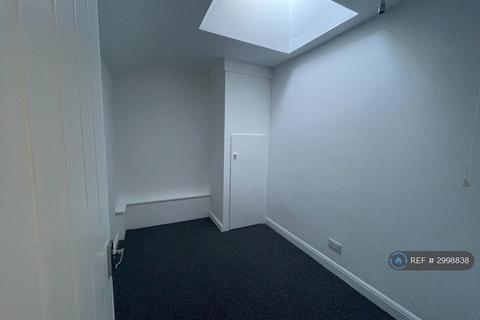 3 bedroom terraced house to rent, Roslyn Road, Hull, HU3