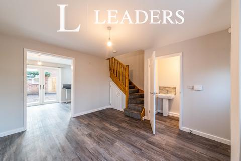 3 bedroom semi-detached house to rent, Philip Road, NG24