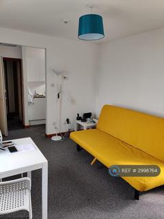 Studio to rent, Broughton Road, Banbury, OX16