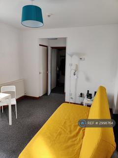 Studio to rent, Broughton Road, Banbury, OX16