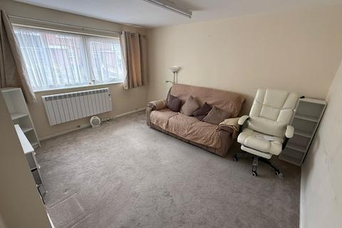 undefined, Okehampton Avenue, Leicester, Leicestershire, LE5