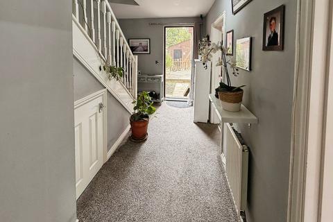 4 bedroom terraced house for sale, Ketley Park Road, Telford TF1