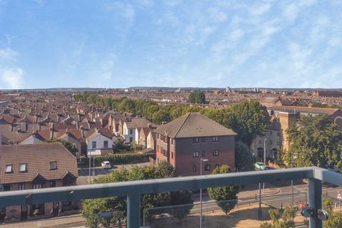 2 bedroom apartment for sale, Fratton Way, Southsea