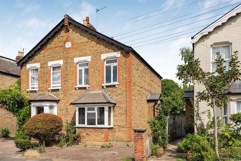 Deacon Road, Kingston Upon Thames KT2