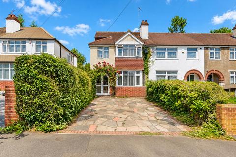 4 bedroom semi-detached house for sale, Manor Way, Woodmansterne, Banstead