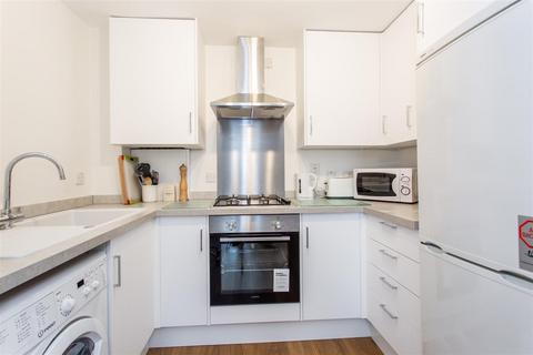 1 bedroom flat for sale, Greencourt House, Stepney Green, E1