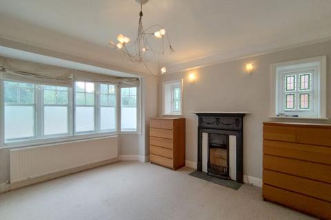 2 bedroom flat for sale, 73 Hampton Road, Teddington, Middlesex, TW11 0LA