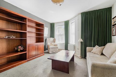 2 bedroom end of terrace house for sale, Broadwater Crescent, Welwyn Garden City, AL7