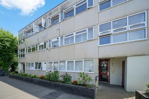 undefined, Rawnsley Avenue, Mitcham, CR4
