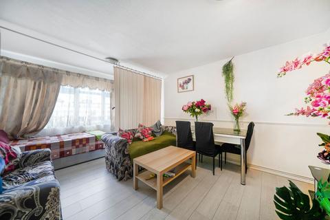 undefined, Rawnsley Avenue, Mitcham, CR4