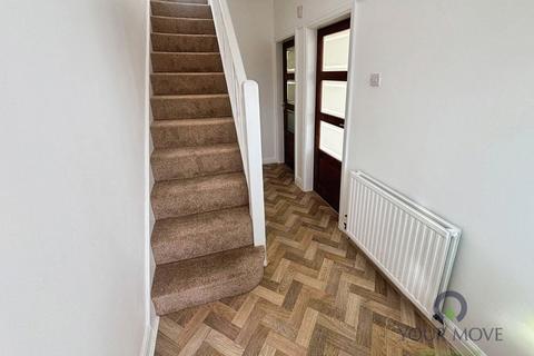 3 bedroom semi-detached house to rent, Cardigan Drive, Lancashire BL9