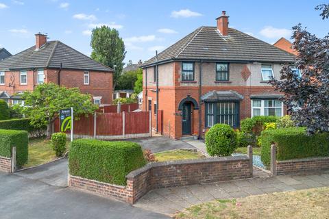 2 bedroom semi-detached house for sale, Queens Drive, Newton-Le-Willows, WA12