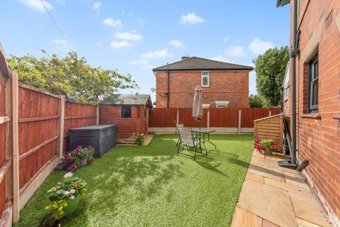 2 bedroom semi-detached house for sale, Queens Drive, Newton-Le-Willows, WA12