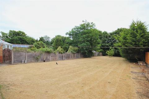 2 bedroom detached bungalow for sale, Southgate, Hornsea