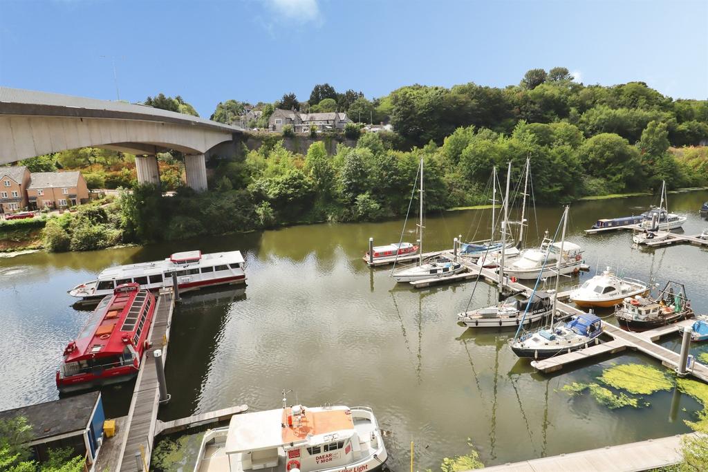 Apartment in Cardiff - View 2
