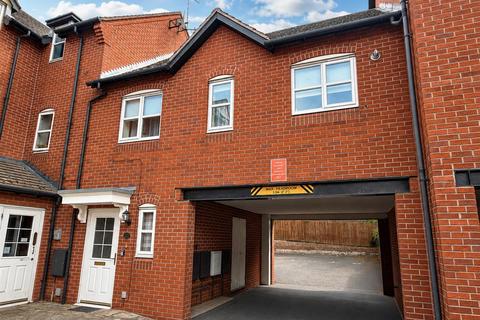 1 bedroom coach house for sale, Bardswell Court, Stratford-upon-Avon