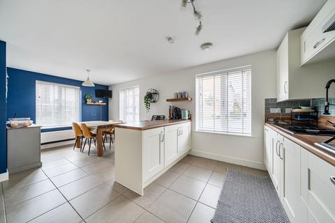 4 bedroom detached house for sale, Austen Avenue, Flitwick, MK45