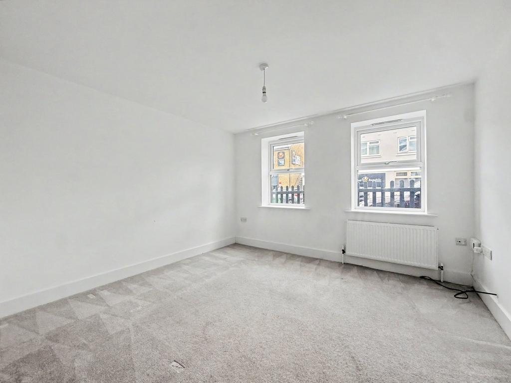 House in Tunbridge Wells - View 4