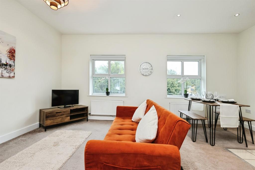 Apartment in Dudley, West Midlands - View 2