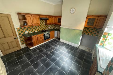 2 bedroom terraced house to rent, Norris Street, Preston