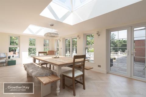 6 bedroom detached house for sale, Bishops Lane, Buxton