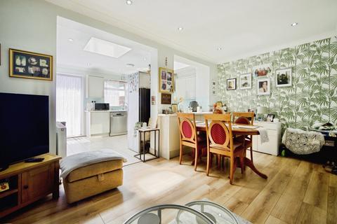 4 bedroom terraced house for sale, Brancaster Road, Manor Park, London, E12