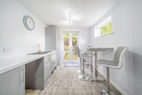2 bedroom bungalow to rent, Tuddenham Avenue, Ipswich, IP4