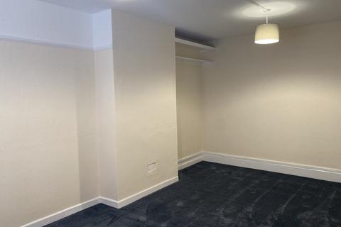 Studio to rent, Springfield Road, Chelmsford CM2