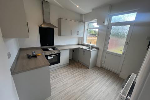 3 bedroom terraced house to rent, Mount Street, Barnsley, S70 1PA
