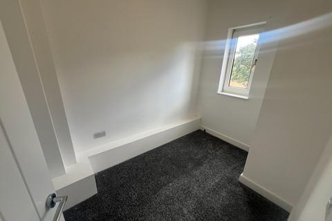 3 bedroom terraced house to rent, Mount Street, Barnsley, S70 1PA
