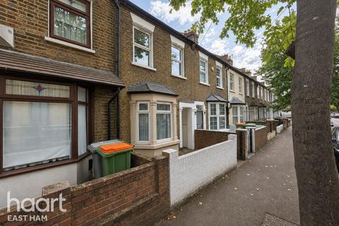 2 bedroom terraced house to rent, Jedburgh Road, LONDON