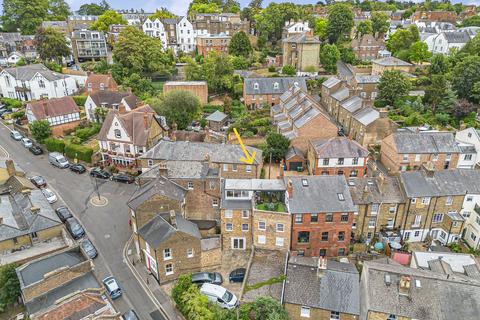 2 bedroom apartment for sale, Crown Street, Harrow on the Hill
