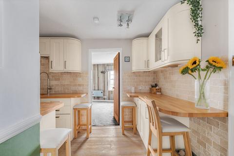 2 bedroom apartment for sale, Crown Street, Harrow on the Hill