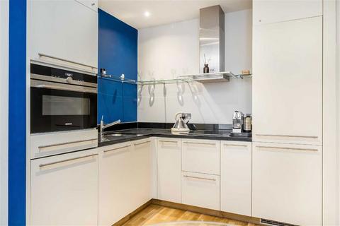 1 bedroom flat for sale, Hosier Lane, London EC1A