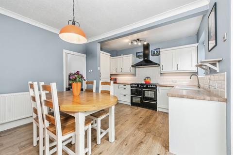 3 bedroom semi-detached house for sale, Walkley Villas, Heckmondwike