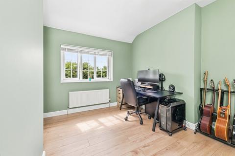 3 bedroom semi-detached house for sale, Walkley Villas, Heckmondwike