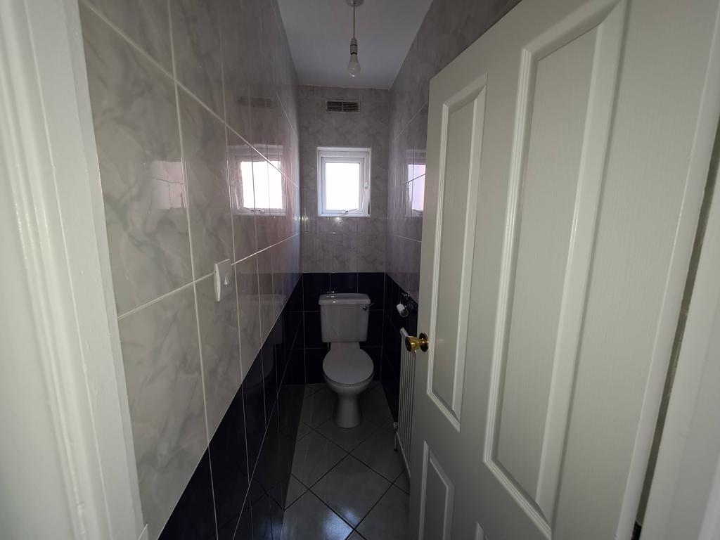 Apartment in Harrow - View 5