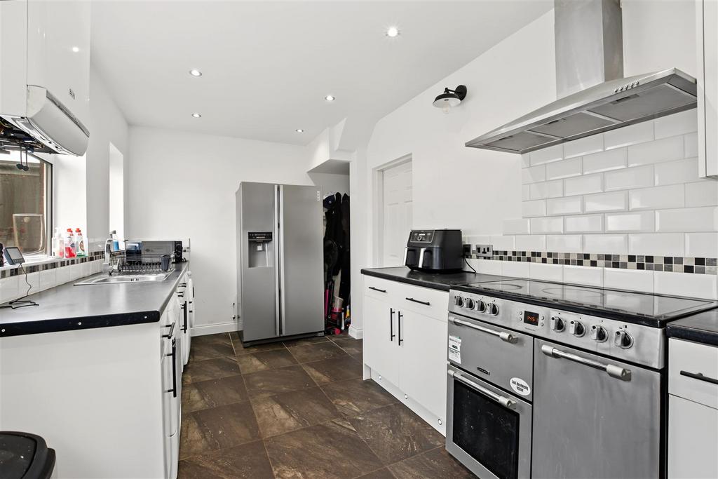 House in Nottingham - View 2
