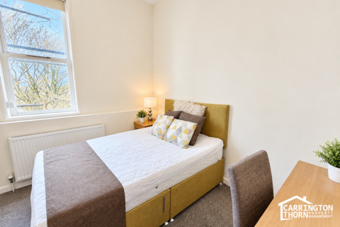 2 bedroom flat to rent, Waterloo Crescent, Nottingham, NG7 4AX