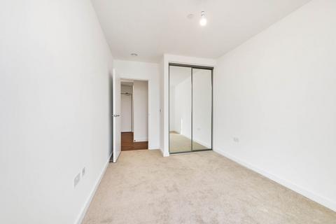 1 bedroom flat to rent, New Road, Dagenham, RM9